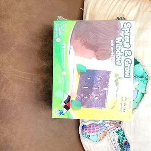 Sprout & Grow Window with Wondersoil